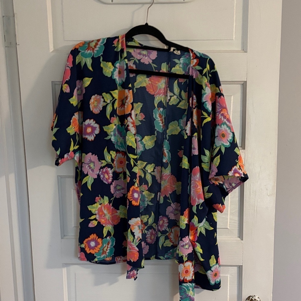 Roxy Multicolor Floral Top Kimono